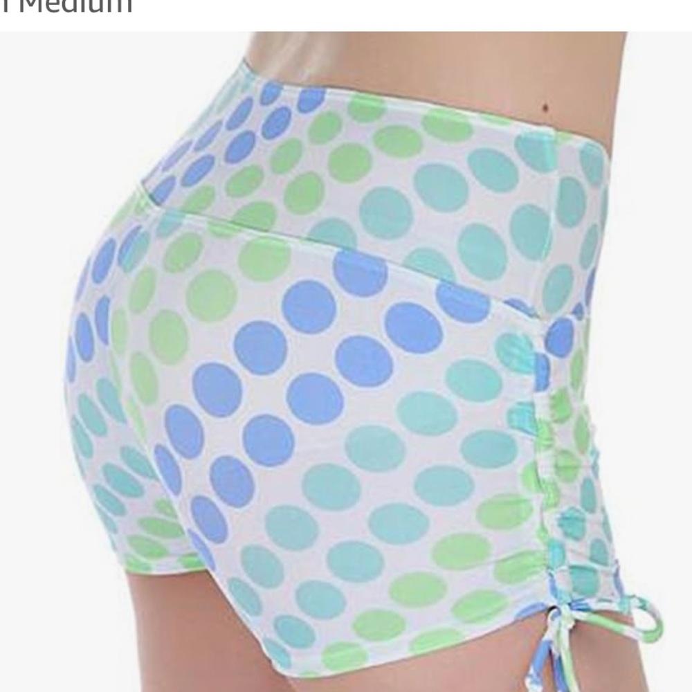 3 FOR $30 Polka dot hot yoga shorts